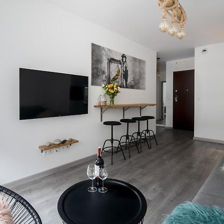 Unique Apt Eve - Free Garage Kraków Exteriör bild